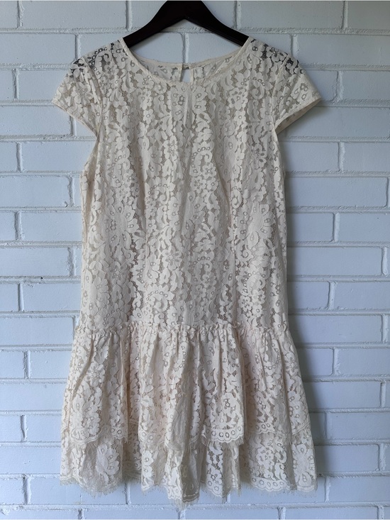 LOFT Dresses & Skirts - LOFT Cream Lace Cap Sleeve Drop-Waist Dress
